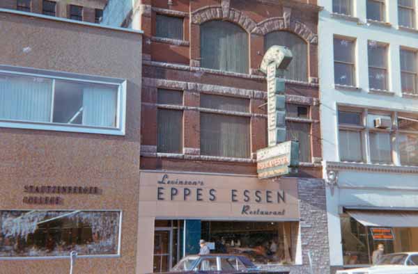 The Eppes Essen, circa 1963, courtesy of the Toledo-Lucas County Public Library, obtained from http://images2.toledolibrary.org/.